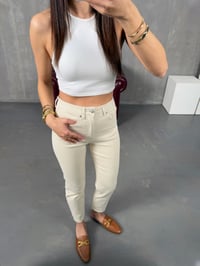 Laste Kemik ZR Model Kesik Paça JeanGausDENİM PANTOLONGU100319