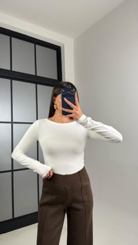 Ekru Kayık Yaka Basic Bluz GAUS-00881GAUSBLUZGAUS-00881