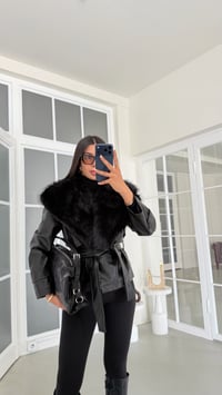 Siyah Kürk Yakalı Astarlı Kuşaklı Deri Ceket GAUS-02107GAUSJacketsGAUS-02107