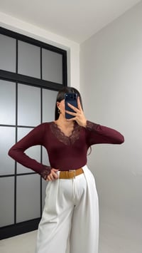 Bordo Dantel Detaylı Kaşmir Dokulu Bluz GAUS-01094GAUSBLUZGAUS-01094