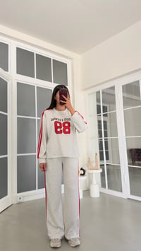 Gri Şeritli Baskılı Sweatshirt Beli Lastikli Pantolon İkili Takım GAUS-02235GAUSTAKIMGAUS-02235