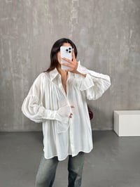 Kalis Beyaz Büzgülü Oversize GömlekGausGÖMLEKGU100963