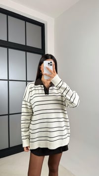 Beyaz Polo Yaka Çizgili Triko Kazak GAUS-00601GAUSKAZAKGAUS-00601