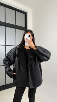 Siyah İçi Kürklü Düğmeli Cep Detaylı Mont GAUS-00216GAUSMONTGAUS-00216