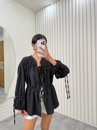 Siyah Önü Bağlamalı Gipeli Bluz Gaus00335GausBLUZGU1001777