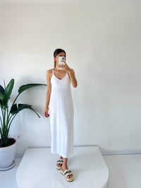 Lulia Beyaz Yırtmaçlı Elbise GausELBİSEGU001548