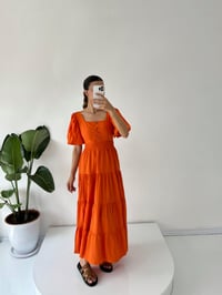 Minie Turuncu Sırt Dekolteli Balon Kol Uzun Poplin ElbiseGausELBİSEGU001443