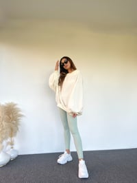Omuz Dekolteli Yarasa Kol Oversize Ekru SweatGausSWEATSHIRTGU00495