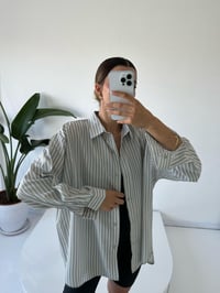 RYN Premium Gri Çizgili Oversize Gömlek GausGÖMLEKGU001757