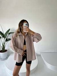 RYN Premium Kahve Çizgili Oversize GömlekGausGÖMLEKGU001445