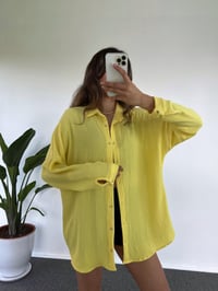 Sarı Oversize Krinkıl Gömlek GausGÖMLEKGU001251