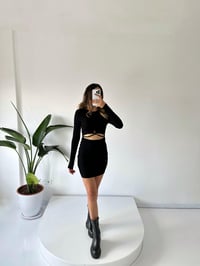 Siyah Dekolteli Triko ElbiseGausELBİSEGU001842