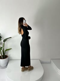 Solen Siyah Sırt Dekolteli Maxi ElbiseGausELBİSEGU002131