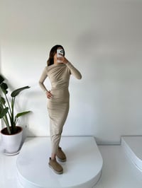 Tokyo Bej Drapeli Maxi ElbiseGausELBİSEGU002086