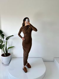 Tokyo Kahverengi Drapeli Maxi ElbiseGausELBİSEGU002088