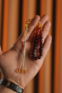 Bilek Boy Süzme Renk Damla Kehribar Gümüş Tasarım Tesbih (Amber), (مسبحة قطرة كهريبار)