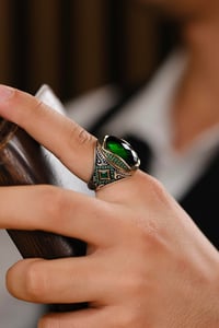 Cihandar Serisi El İşçiliği Yeşil Taşlı 925 Ayar Gümüş Yüzük