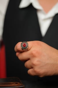 El İşçiliği Allah Bana Yeter Yazılı Ayyıldız ve Üç Hilal Motifli Gümüş Yüzük