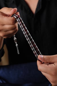 Gece Kızılı Gümüş İşlemeli  Sıkma Kehribar