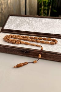 Kapsül Model Yumuşak Çekim El İşciliği Kuka Tesbih 