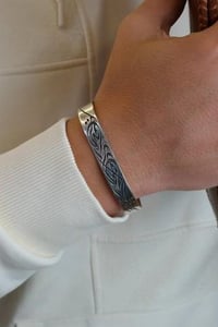 Tamamı El işçiliği Motif İşlemeli Gümüş Erkek Bileklik
