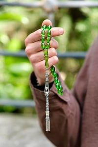 Yeşil Kaya Damla Kehribar Özel Gümüş Tasarım Tesbih (Amber), (مسبحة قطرة كهريبار)