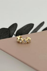 Baget Taşlı Kıkırdak Küpe