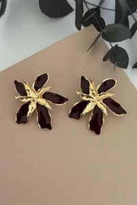 Bordo Çiçek Motifli Küpe