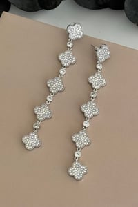 Charm Cascade Küpe