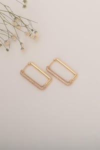 Dikdörtgen Taşlı Gold Küpe
