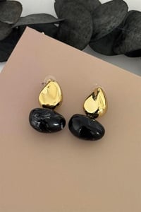 Gildra Siyah Mermer Taşlı Küpe