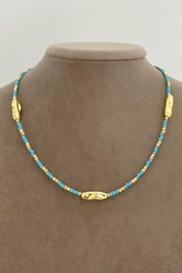 Mavi Amorf Ve Gold Dorika Kolye