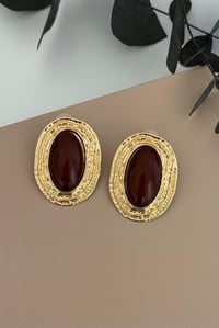 Oval Plaka Kahverengi Sedefli Küpe