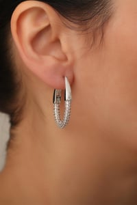 Oval Taşlı Halka Silver Küpe