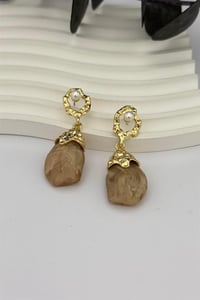 Pearl Beige Küpe