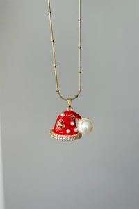 Red Hat Kolye