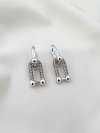 TF Taşlı Silver Küpe