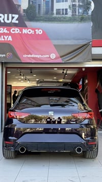 Seat Leon 2013-2020 Aero Arka Tampon | Özel Üretim İthal Ürün