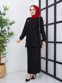 Broş Detaylı Triko Takım 0 - SİYAH