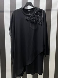 Omzu Yaprak Detaylı Bluz 7364 - SİYAH
