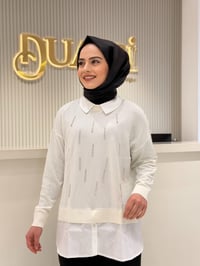 Tnk.21704.1 Boncuk İşlemeli Gömlek Detaylı Tunik