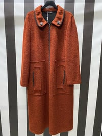Yakaları Çiçek Baskılı Kaban 7819 - KAHVE