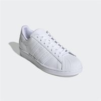 SUPERSTAR