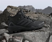 TERREX SKYCHASER MID GTX
