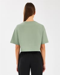 W Crop Fit Graphic Tee T-Shirt