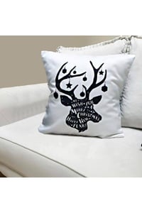 3d Geyik Desenli Fermuarlı Yastık Kılıfı