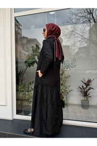 Fırfır Detaylı Kadın Paraşüt Kap Siyah