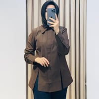 HEQA YIRTMAÇ DETAYLI GÖMLEK KAHVE