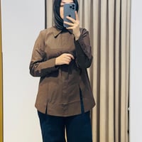 HEQA YIRTMAÇ DETAYLI GÖMLEK KAHVE
