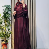 HİLAY LORA ASİMETRİK ŞAL DETAYLI DÖKÜMLÜ ELBİSE MÜRDÜM